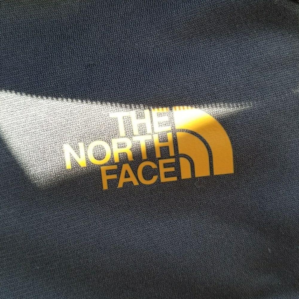The North Face Gray 1/2 Zip Mens Jacket NWOT - Picture 4 of 8